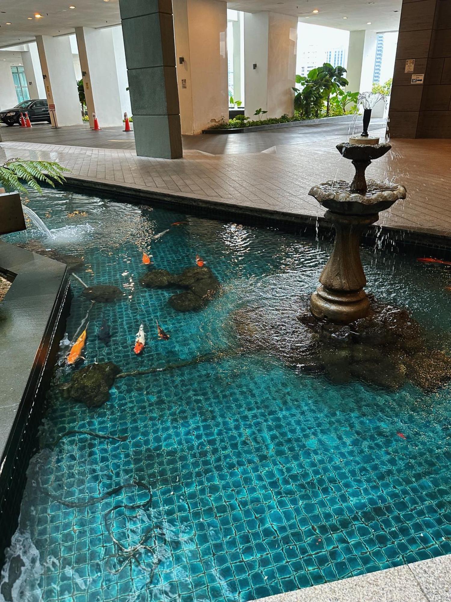 Modern Bauhaus Studio At Regalia Klcc Infinity Pool Kuala Lumpur Exteriör bild