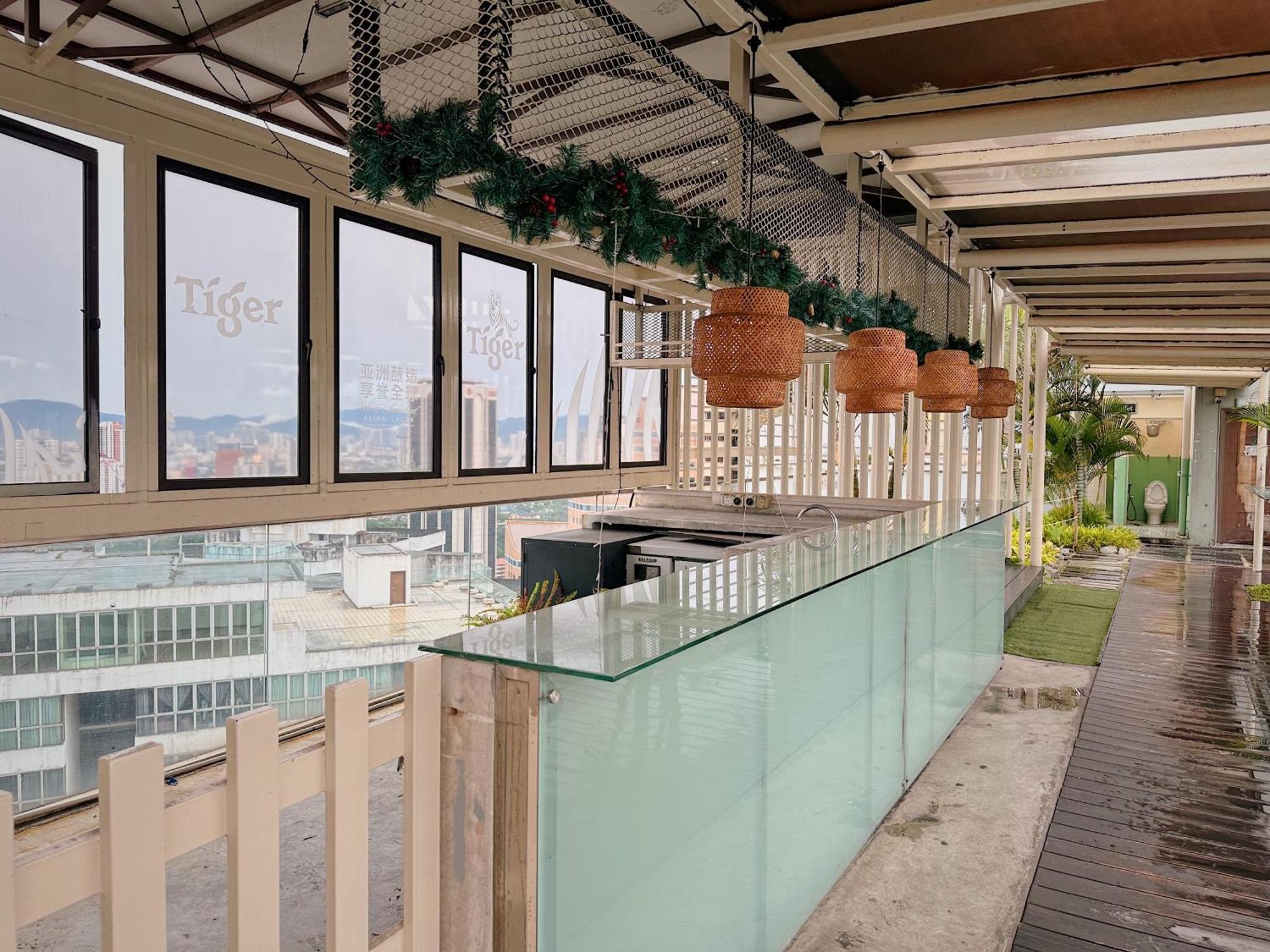 Modern Bauhaus Studio At Regalia Klcc Infinity Pool Kuala Lumpur Exteriör bild